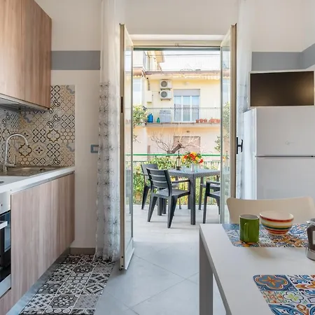 Apartment La Casa Di Tobia & Little Paradise
