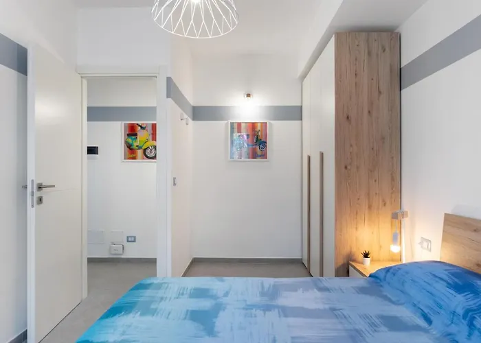 Guesthost - La Casa Di Tobia & Little Paradise Apartment Giardini Naxos