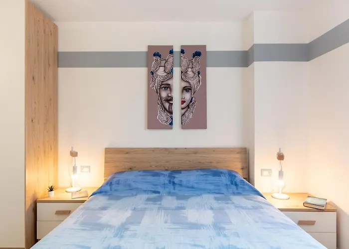 Guesthost - La Casa Di Tobia & Little Paradise Apartamento *