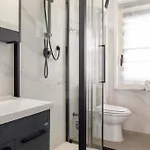 Апартаменти Guesthost - La Casa Di Tobia & Little Paradise *